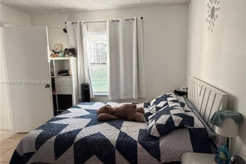 Купить кондоминиум в Бока-Ратон, Флорида 2 спальни, 79.62м2, № 1986860 - фото 12