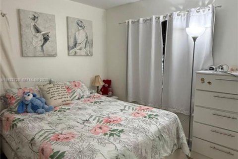 Купить кондоминиум в Бока-Ратон, Флорида 2 спальни, 79.62м2, № 1986860 - фото 15