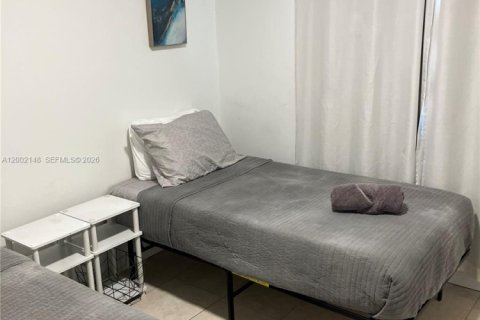 Купить коммерческую недвижимость в Холливуд, Флорида 183.2м2, № 2066798 - фото 6