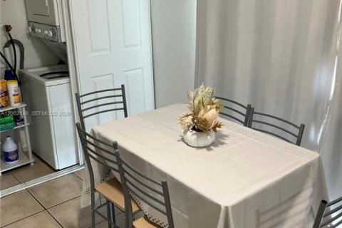 Купить коммерческую недвижимость в Холливуд, Флорида 183.2м2, № 2066798 - фото 5