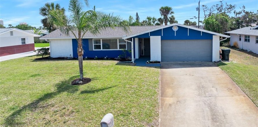 Villa ou maison à Daytona Beach, Floride 4 chambres, 156.63 m2 № 1718728