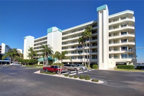 Copropriété à louer à South Pasadena, Floride: 2 chambres, 106.37 m2 № 2200901 - photo 3