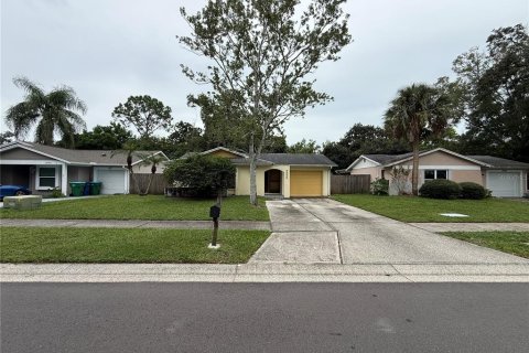 Villa ou maison à vendre à Palm Harbor, Floride: 3 chambres, 115.66 m2 № 2403024 - photo 2