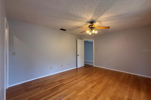 Villa ou maison à vendre à Palm Harbor, Floride: 3 chambres, 115.66 m2 № 2403024 - photo 15
