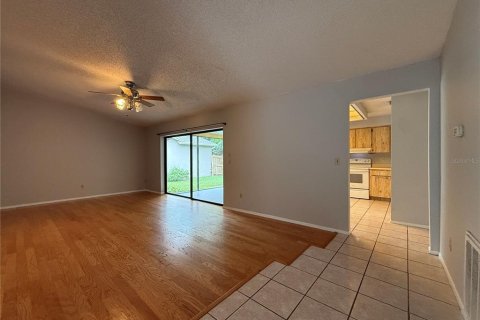 Villa ou maison à vendre à Palm Harbor, Floride: 3 chambres, 115.66 m2 № 2403024 - photo 16