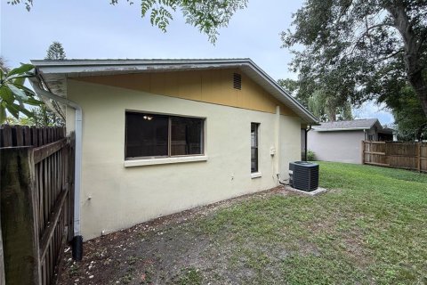 Villa ou maison à vendre à Palm Harbor, Floride: 3 chambres, 115.66 m2 № 2403024 - photo 5