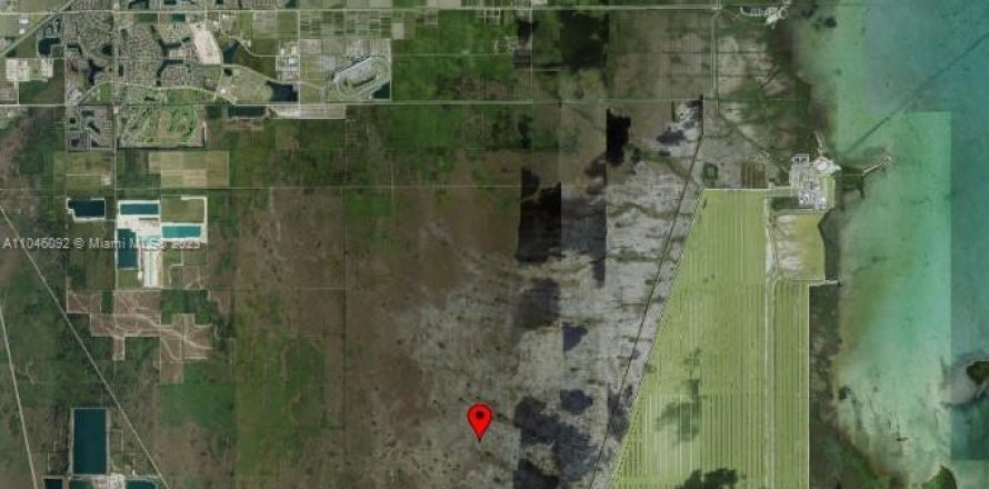 Immobilier commercial à Miami-Dade, Floride № 1984833