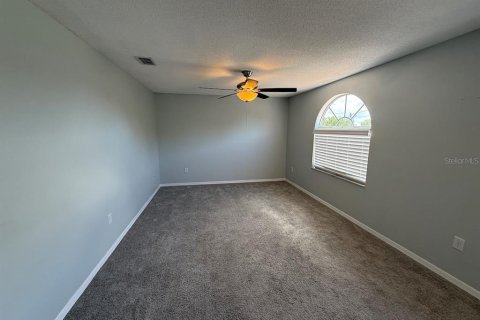 House in Kissimmee, Florida 4 bedrooms, 233.74 sq.m. № 2210981 - photo 15
