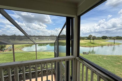 House in Kissimmee, Florida 4 bedrooms, 233.74 sq.m. № 2210981 - photo 30