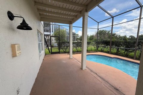 House in Kissimmee, Florida 4 bedrooms, 233.74 sq.m. № 2210981 - photo 25