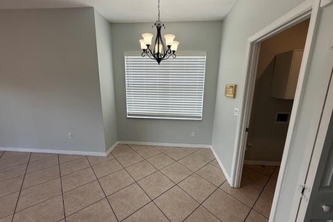 House in Kissimmee, Florida 4 bedrooms, 233.74 sq.m. № 2210981 - photo 11