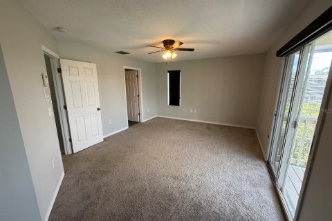 House in Kissimmee, Florida 4 bedrooms, 233.74 sq.m. № 2210981 - photo 18