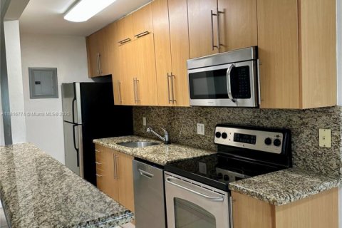 Copropriété à louer à Fort Lauderdale, Floride: 1 chambre, 53.42 m2 № 1770667 - photo 16