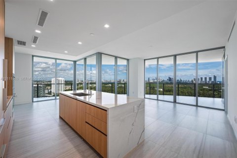 Copropriété à vendre à North Miami, Floride: 2 chambres, 145.95 m2 № 2432099 - photo 4