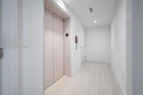 Copropriété à vendre à North Miami, Floride: 2 chambres, 145.95 m2 № 2432099 - photo 30