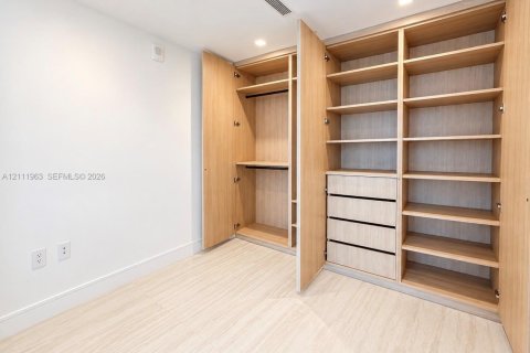 Copropriété à vendre à North Miami, Floride: 2 chambres, 145.95 m2 № 2432099 - photo 23
