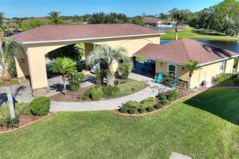 House in Polk City, Florida 1 bedroom, 73.95 sq.m. № 1551779 - photo 14