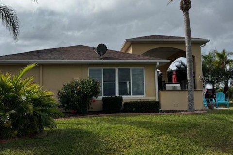 House in Polk City, Florida 1 bedroom, 73.95 sq.m. № 1551779 - photo 12