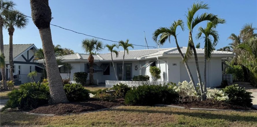 Casa en Punta Gorda, Florida 2 dormitorios, 148.64 m2 № 1754620