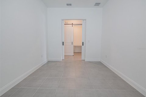 House in Winter Garden, Florida 4 bedrooms, 205.41 sq.m. № 2119526 - photo 26