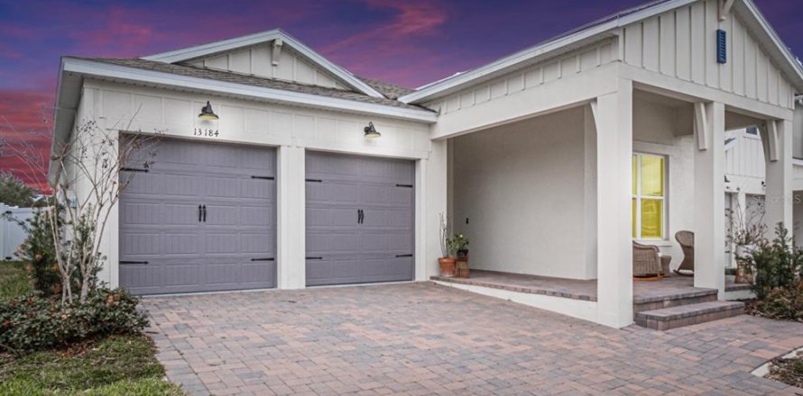House in Winter Garden, Florida 4 bedrooms, 205.41 sq.m. № 2119526