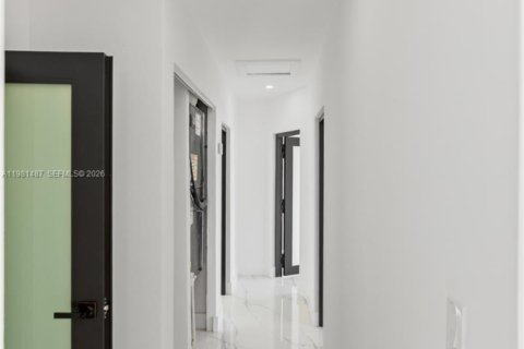 Купить виллу или дом в Хайалиа, Флорида 3 спальни, 129.6м2, № 2043647 - фото 21