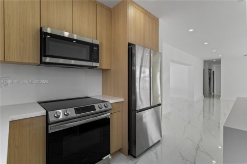 Купить виллу или дом в Хайалиа, Флорида 3 спальни, 129.6м2, № 2043647 - фото 7