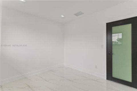 Купить виллу или дом в Хайалиа, Флорида 3 спальни, 129.6м2, № 2043647 - фото 29