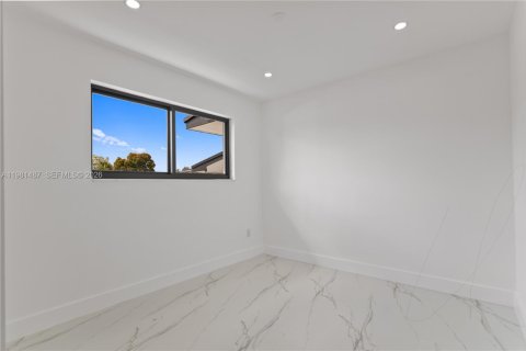 Купить виллу или дом в Хайалиа, Флорида 3 спальни, 129.6м2, № 2043647 - фото 26