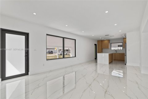 Купить виллу или дом в Хайалиа, Флорида 3 спальни, 129.6м2, № 2043647 - фото 3