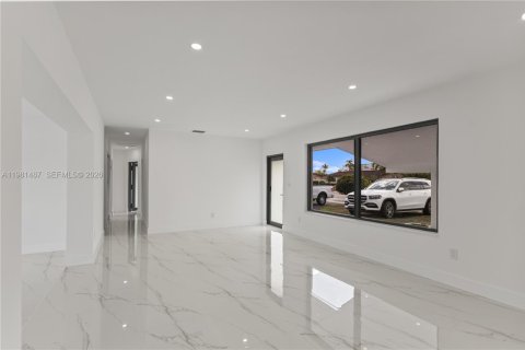 Купить виллу или дом в Хайалиа, Флорида 3 спальни, 129.6м2, № 2043647 - фото 11