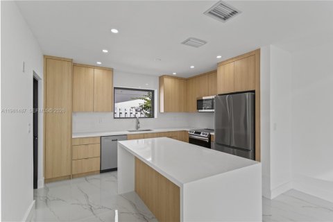 Купить виллу или дом в Хайалиа, Флорида 3 спальни, 129.6м2, № 2043647 - фото 5