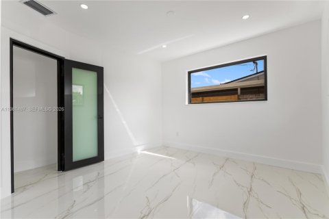 Купить виллу или дом в Хайалиа, Флорида 3 спальни, 129.6м2, № 2043647 - фото 28