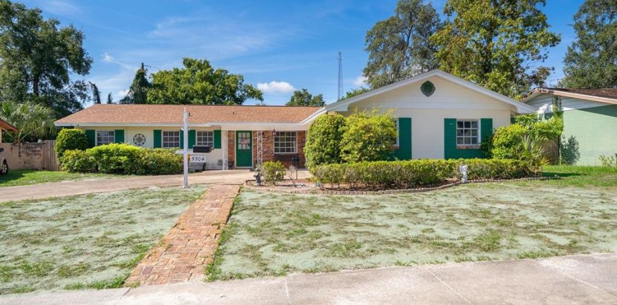 House in Orlando, Florida 3 bedrooms, 140.1 sq.m. № 1843082