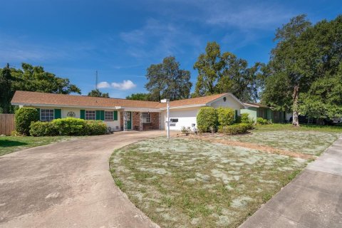 House in Orlando, Florida 3 bedrooms, 140.1 sq.m. № 1843082 - photo 3