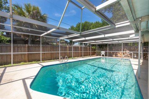 House in Orlando, Florida 3 bedrooms, 140.1 sq.m. № 1843082 - photo 21