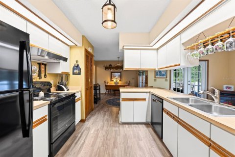 Villa ou maison à vendre à Deltona, Floride: 3 chambres, 152.17 m2 № 2418434 - photo 11