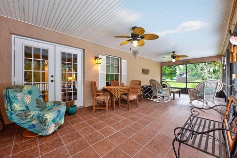 Villa ou maison à vendre à Deltona, Floride: 3 chambres, 152.17 m2 № 2418434 - photo 24