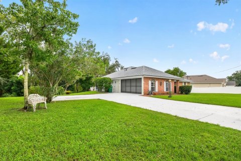Villa ou maison à vendre à Deltona, Floride: 3 chambres, 152.17 m2 № 2418434 - photo 2
