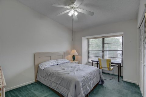 Condo in Palm Harbor, Florida, 2 bedrooms  № 2386746 - photo 22
