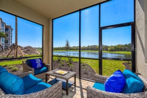 Condo in Bradenton, Florida, 2 bedrooms in LAKEWOOD NATIONAL  № 1612377 - photo 26