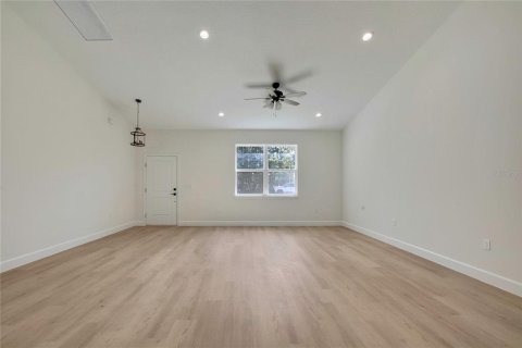 Villa ou maison à vendre à Citrus Springs, Floride: 3 chambres, 160.63 m2 № 1426685 - photo 5