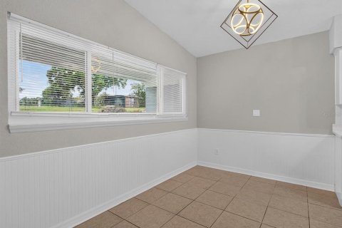 House in Lakeland, Florida 3 bedrooms, 110.55 sq.m. № 2208789 - photo 19