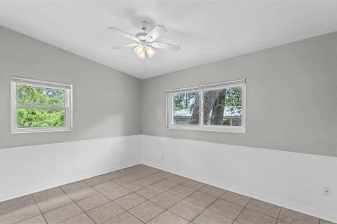 House in Lakeland, Florida 3 bedrooms, 110.55 sq.m. № 2208789 - photo 23
