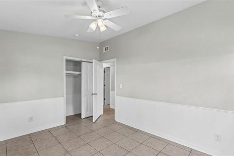 House in Lakeland, Florida 3 bedrooms, 110.55 sq.m. № 2208789 - photo 24