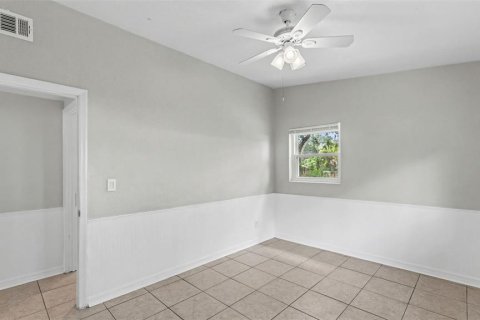 House in Lakeland, Florida 3 bedrooms, 110.55 sq.m. № 2208789 - photo 25