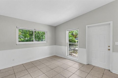 House in Lakeland, Florida 3 bedrooms, 110.55 sq.m. № 2208789 - photo 6