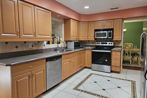 Villa ou maison à louer à Port St. Lucie, Floride: 2 chambres, 171.13 m2 № 2386973 - photo 3