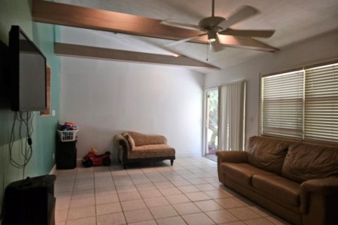 Villa ou maison à louer à Port St. Lucie, Floride: 2 chambres, 171.13 m2 № 2386973 - photo 22