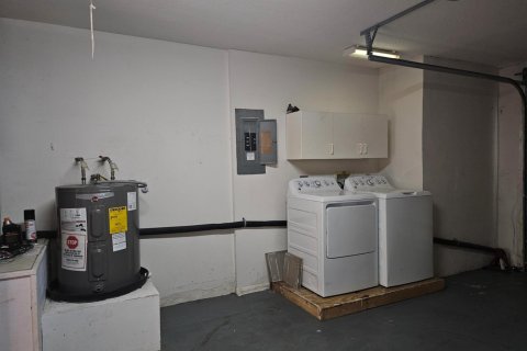 Villa ou maison à louer à Port St. Lucie, Floride: 2 chambres, 171.13 m2 № 2386973 - photo 24